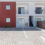 Apartamentos Em Condominio Com Piscina - Porto Seg. - Ptr